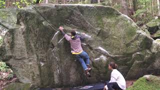 Video thumbnail of Rib Rider, V3. Lynn Valley Boulders