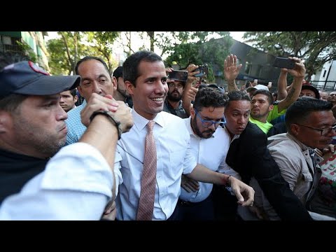 تهديد برفع الحصانة البرلمانية عن زعيم المعارضة الفنزويلية خوان غوايدو…