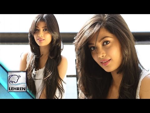 download lagu mp3 mp4 Digangana Suryavanshi Hair Cut, download lagu Digangana Suryavanshi Hair Cut gratis, unduh video klip Digangana Suryavanshi Hair Cut