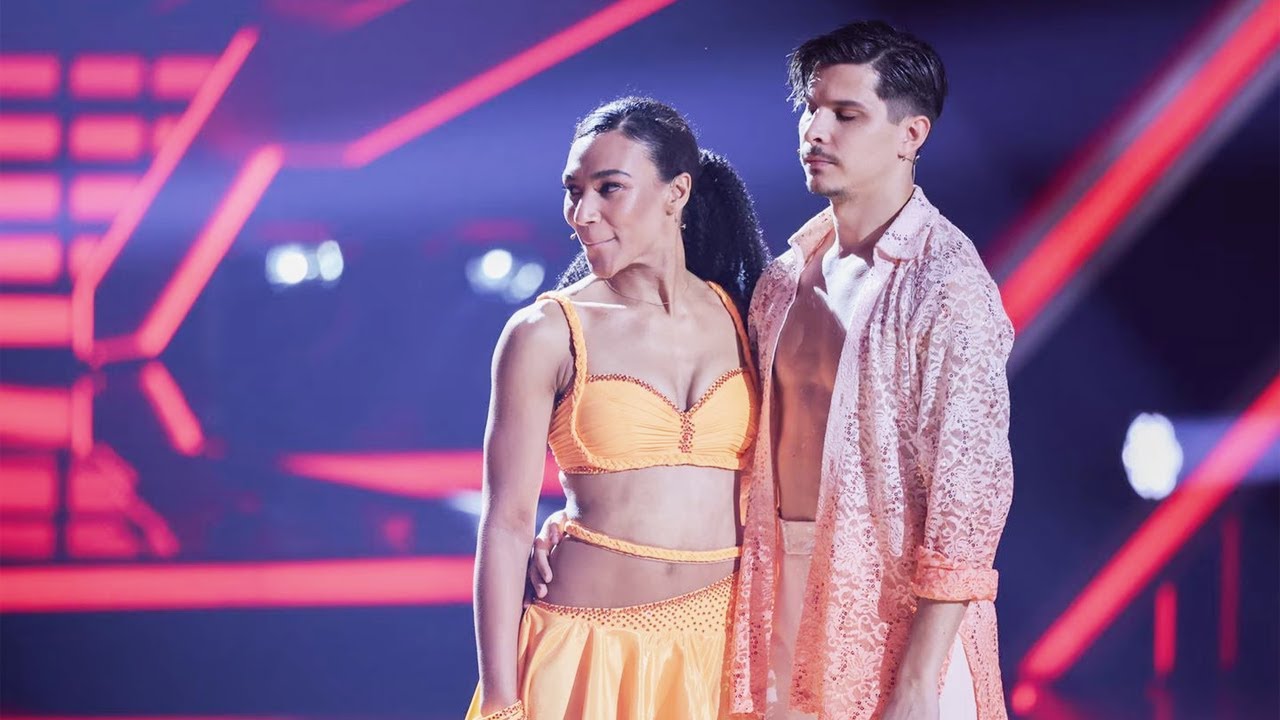 YouTube Thumbnail Downloader FULL HQ IMAGE