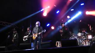 Bachman &amp; Turner - Takin' Care of Business - live July 20, 2014