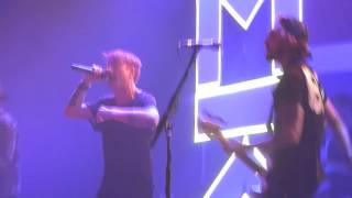 Mallory Knox - Dying to Survive (Live at Roundhouse, London 2015)