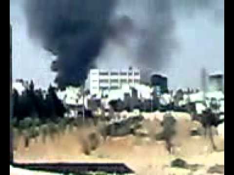 رصد احتراق مبنى تتحصن فيه قوات النظام عند جدوار الجندول على مشارف مدينة حلب بعد استهدافه من قبل كتيبة الفاروق