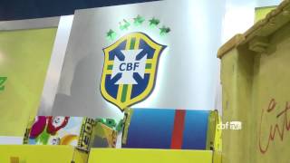 Jogadores recebem cartas enviadas pelos torcedores