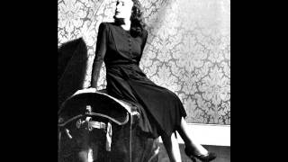 Edith Piaf - On danse sur ma chanson 1940