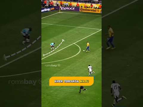 Finishing jenius Ronaldo Nazario saat berhadapan satu lawan satu dengan kiper. 🧠 #footballshorts