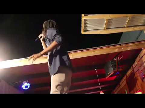 Kezz-I & the Reggaelution Band live 2017