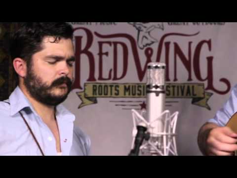 The Bluegrass Situation//HOT CAN SESSIONS: Cahalen Morrison & Eli West - "Down in the Lonesome Draw"