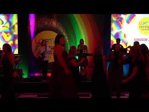 LA Mixtrax/Sing Out Lou video.