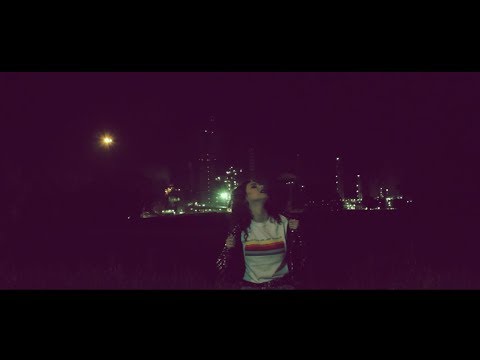 Sarah - World (Official Video)