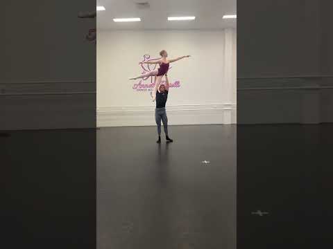 These ballet dancers break physics! 🤯 #ballet