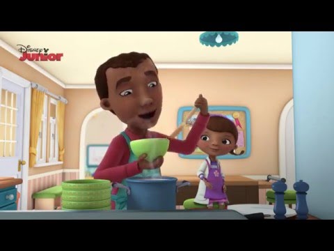 Doc McStuffins | Chef Doc! | @disneykids