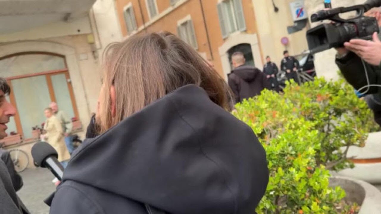 Donzelli su Piantedosi: Neanche nella fattoria degli animali si indaga su chi vuole bene a chi