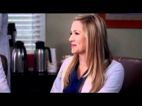 Callie brings Arizona a scone