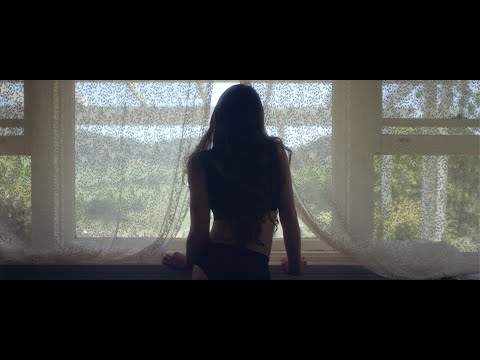 Fanny Lumsden - These Days (OFFICIAL MUSIC VIDEO)