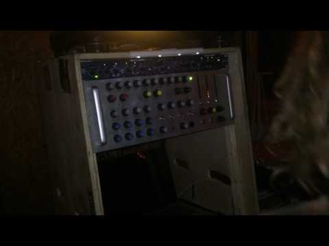 Family Dub Club #1 04/02/17 : Young Soldier plays Imperial Sound Army