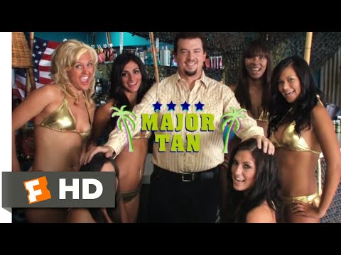 30 Minutes or Less (2011) - メジャーなタンのシーン (9/9) ｜ Movieclips (30 Minutes or Less (2011) - Major Tan Scene (9/9) | Movieclips)