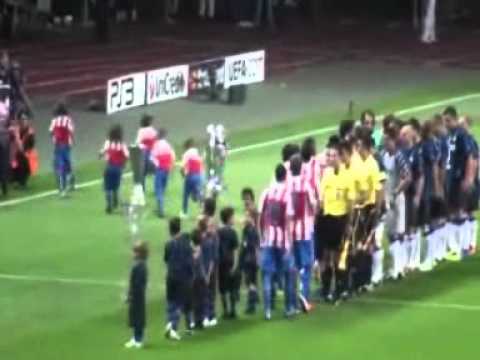 Inter de Milán - Atlético de Madrid. Salida al campo de los jugadores