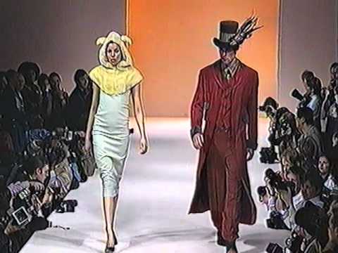 Runway show London  A/W 1995