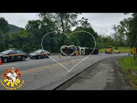 Acidente no Km 357 da Régis Bittencourt. Pista de subida, sentido SP. Município de Miracatu/SP.
