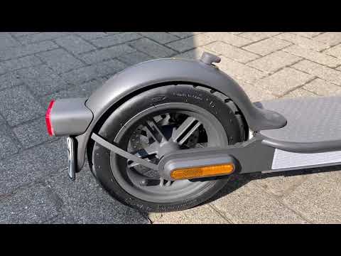 Elektrinis paspirtukas Xiaomi Mi Electric Scooter 1S (2020 m. modelis) video