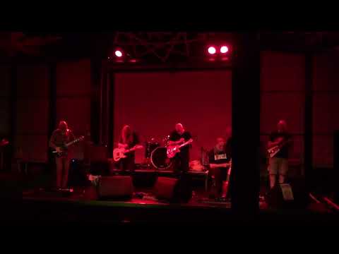 Glissando Guitar Orchestra, Seven Drones, 27th August 2022, Club 85, Hitchin.