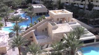 Hotel Room Tour | Vlogmas Day Eight