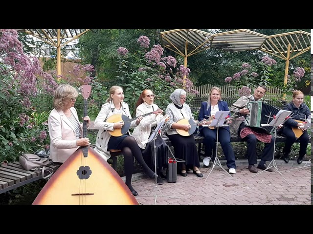 В День Республики Татарстан радовал тетюшан  оркестр народных инструментов