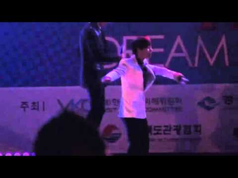 120923 Doojun MC - Step Dance_2012 Hallyu Dream Concert