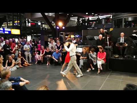 GÖKCE CEREN HAZNEDAR & MICHAEL SACHER - ROMANCE DE BARRIO