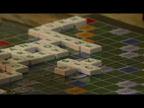 Tabulos flirten beim Dirty Scrabble