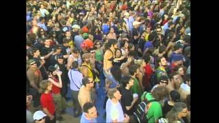 Turbonegro: &quot;City of Satan&quot; - Festimad 2005 - HD