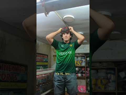 Luke Damant buys a Pakistan cricket t-shirt 🇵🇰 #shorts