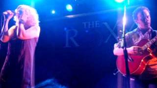 Anneke van Giersbergen & Danny Cavanagh en Argentina- The Blower's Daughter