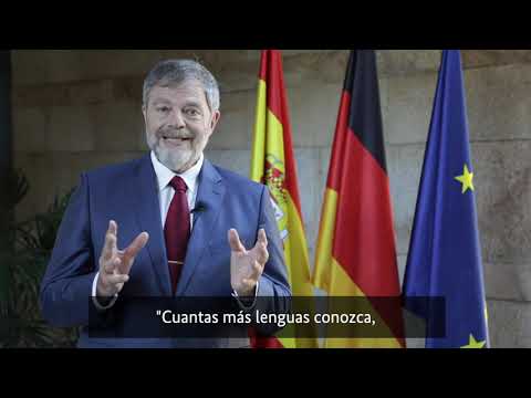 Wolfgang Dold, Botschafter und offizieller Vertreter der Bundesrepublik Deutschland in Spanien, gratuliert den diesjährigen DSD II Absolvent*innen in einer Videobotschaft