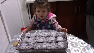 Bisküvi tatlısı / Bisküvili yaş  pasta