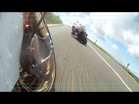 Conor Cummins battles with William Dunlop - TT 2014 - Superstock Race - HD