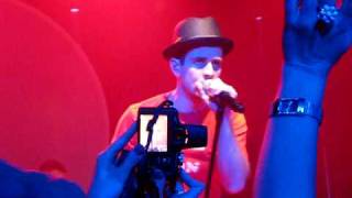 Joey McIntyre - If I Run In to You - Toronto