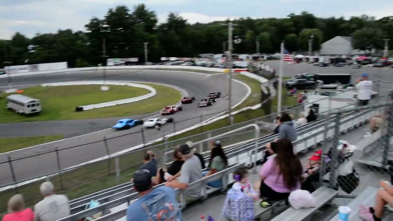 Modified Feature at Hudson Speedway