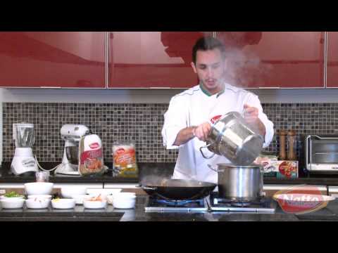 Receita de Yakisoba de Salsicha de Ave Natto