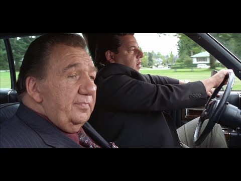 See Spot Run (2001) - You see the expression on that dog's face?