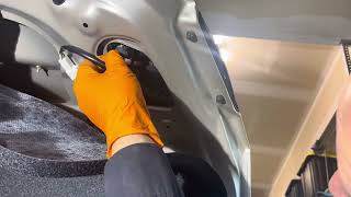 2002-2003 Lexus ES300 Reverse Backup Light Bulb Replacement Instruction