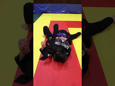 Lapel choke rom side control / サイドポジションからのラペルチョーク #柔術 #ブラジリアン柔術 #柔術女子 #格闘技 #格闘技女子 #jiujitsu #BJJ