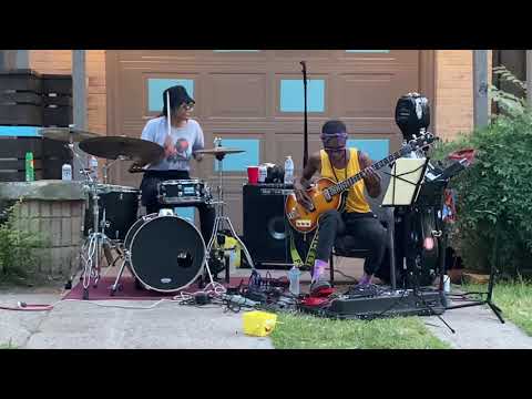 Brianne Sargent & Amber Baker Front Yard Concerts #15 (4)