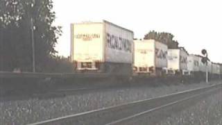 preview picture of video 'Cresson 1997   GP40-2/B36-7 powered hotshot at MO...'