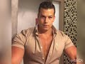 Pecs bouncing in tight shirt | Flexing muscles biceps