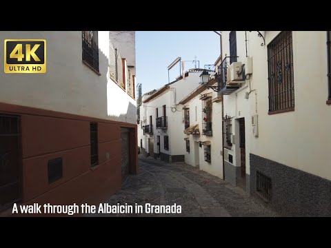 A walk through the Albaicín in Granada: an unexpected adventure