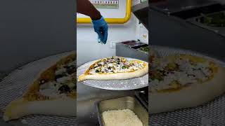 Heart Shaped Pizza at Lapinoz Kitchen | How are Pizzas Made at Lapinoz | #Shorts #YoutubeShorts
