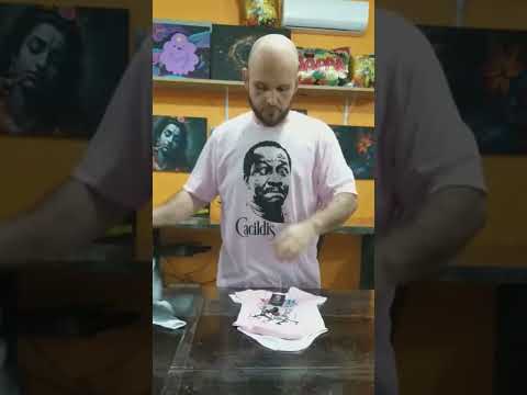 Os pequenos também podem ter muito estilo! 💙No vídeo de hoje: body de bebê com temas incríveis