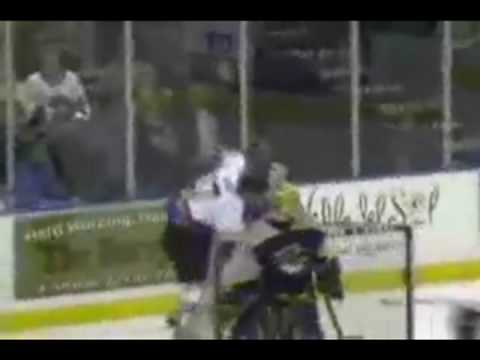 Doug MacIver vs Adam Powell